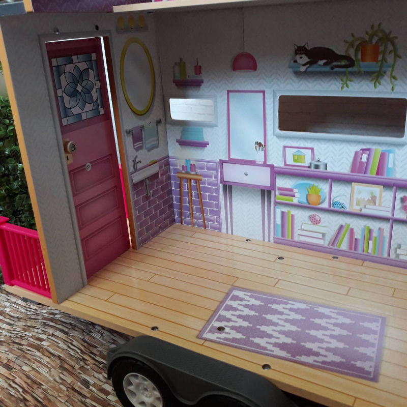 Barbie Puppenhaus umbauen
