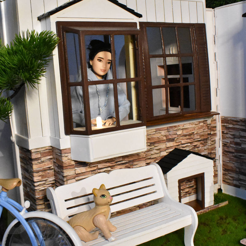 Barbie Puppenhaus umbauen