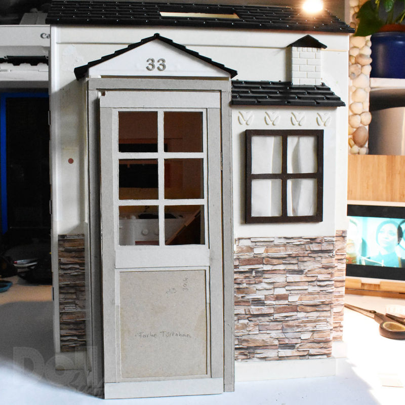 Barbie Puppenhaus umbauen